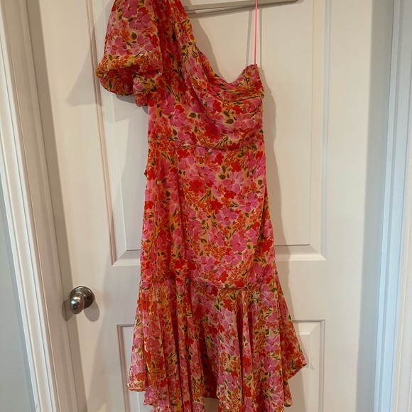 ASTR the Label one shoulder dress - Picture 2 of 2